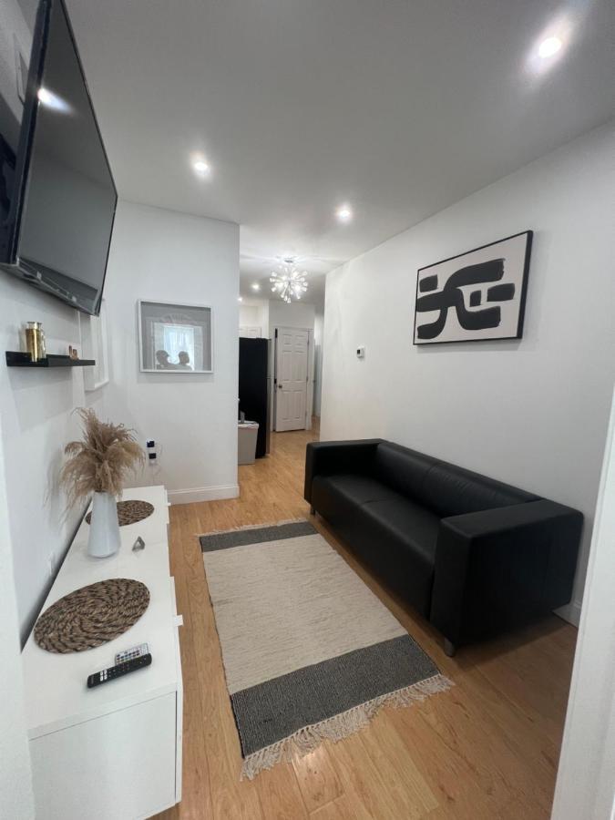 Conveniently Located 10 Minutes From Center Philadelphia! Luxurious 1-2 Bedroom Available Now